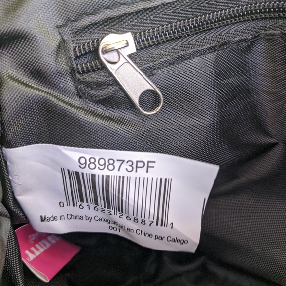 Hello Kitty Kids Crossbody Bag - Picture 8 of 8